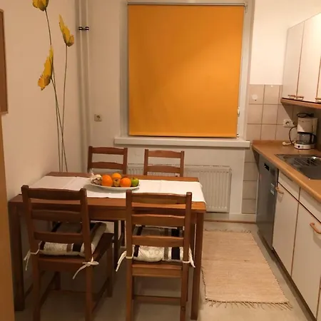 Apartment Flora, An Der Messe