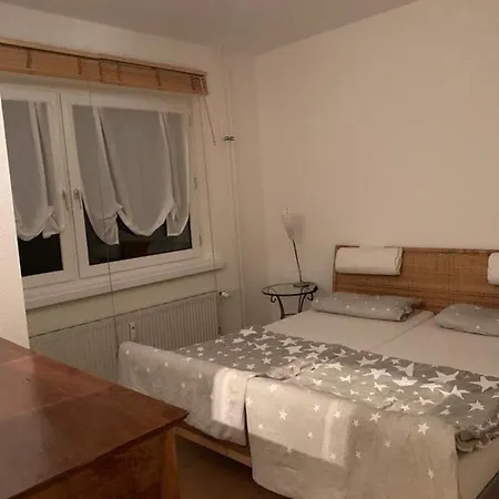 Flora, An Der Messe Apartment Essen